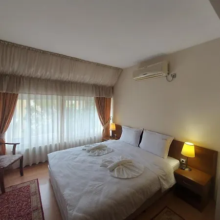 Elegant Complex Pazardzhik